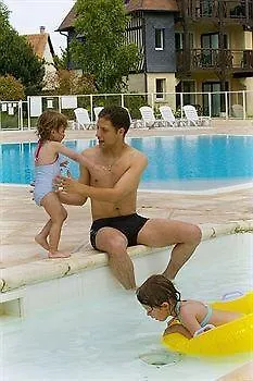 מלון דירות Pierre & Vacances La Du Golf דוביל